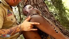 Sexo Safari com vagabunda negra
