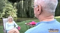Redare Femeia Cu Silicoane Vrea Sa O Pui Pe Spate Si Sa O Futi