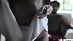 Odtwórz Podglądający sąsiad rucha gorącą nastolatkę Kennę James