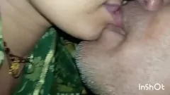 Abspielen Heißes indisches Desi -Paar im intensiven Analsex