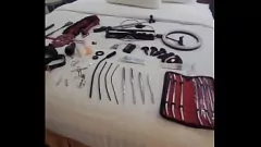 Odtwórz Kinky Amateur uwalnia swojego dużego kutasa i zabawki w pokoju hotelowym w Dallas