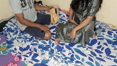 Reproducir ¡Stepster atrapada cambiando de ropa se acreza en la intensa mierda de DoggyStyle! - Audio hindi