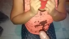 Oynat Latina milf büyük horoz emiyor ve bir cumshot alır
